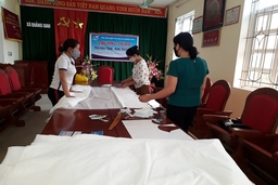 Hội LHPN xã Quảng Giao may 5 nghìn khẩu trang vải phát miễn phí phòng, chống dịch COVID-19