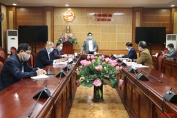 Khơi dậy tinh thần đoàn kết, đồng lòng sớm đẩy lùi dịch COVID-19