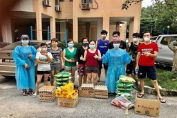 Thơm thảo tấm lòng người Việt tại Malaysia giữa lúc khó khăn