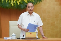 Thủ tướng: Tiếp tục giảm ‘giãn cách xã hội’ thế nào để trở lại hoạt động bình thường