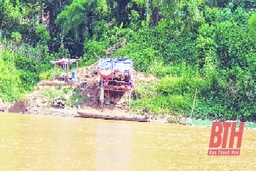 Thủy điện Trung Sơn kiểm tra thực địa dòng chảy thoát lũ hạ lưu đập