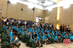 130 “ chiến sỹ nhí” tham gia trại hè kỹ năng và trải nghiệm trong quân đội
