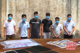 Bắt quả tang 6  đối tượng  trong “sới”  bạc , thu giữ hơn 200 triệu đồng