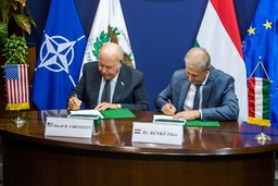 Hungary và Mỹ đạt thỏa thuận quân sự lịch sử trị giá 1 tỷ USD
