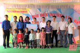 Đoàn Thanh niên Ngân hàng Hợp tác Thanh Hóa tổ chức chương trình từ thiện “Cùng em tới lớp”