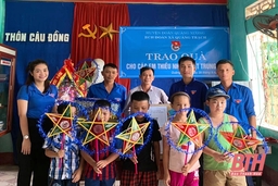 Nhiều hoạt động thiết thực của tuổi trẻ Quảng Xương nhân dịp Tết Trung thu