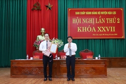 Điều động Phó Trưởng Phòng Kinh tế - Tài chính, Văn phòng UBND tỉnh để giới thiệu bầu giữ chức vụ Phó Chủ tịch UBND huyện Hậu Lộc