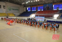 Sôi nổi Giải cầu lông, bóng bàn, quần vợt chào mừng Đại hội Đảng bộ tỉnh Thanh Hoá lần thứ XIX