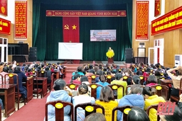 Huấn luyện nghiệp vụ PCCC&CNCH cho lực lượng PCCC cơ sở các trường học trên địa bàn thị xã Nghi Sơn