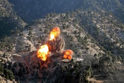 Mỹ không kích các mục tiêu Taliban ở miền Nam Afghanistan