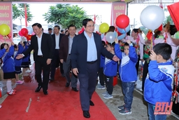 Đồng chí Trưởng Ban Tổ chức Trung ương Phạm Minh Chính dự Ngày hội Đại đoàn kết toàn dân tộc tại huyện Thạch Thành