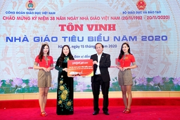 Vietjet tặng quà bay khắp Việt Nam, tri ân giáo viên tiêu biểu 2020