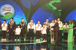 Vinamilk đồng hành cùng Cặp lá yêu thương với hành trình “Trao cơ hội đi học, cho cơ hội đổi đời”