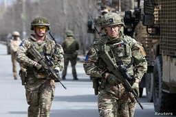 NATO chưa quyết định về việc rút quân khỏi Afghanistan