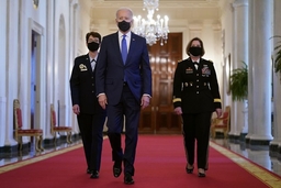 Tổng thống Mỹ Joe Biden bổ nhiệm 2 nữ tư lệnh quân đội