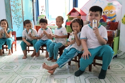 Sau 4 năm triển khai, sữa học đường tỉnh Bến Tre “được lòng” cả thầy trò, phụ huynh