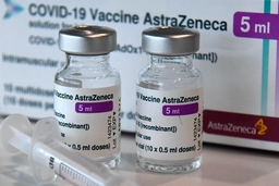 Anh cảnh báo lệnh cấm xuất khẩu vaccine của EU “phản tác dụng”