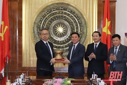 Ngài Yamada Takio, Đại sứ đặc mệnh toàn quyền Nhật Bản tại Việt Nam thăm và làm việc tại tỉnh Thanh Hóa