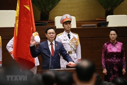 Tân Chủ tịch Quốc hội Vương Đình Huệ tuyên thệ nhậm chức