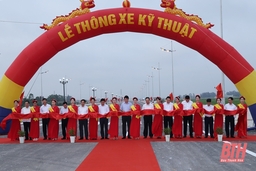 Thông xe kỹ thuật dự án đường giao thông nối TP Sầm Sơn với Khu kinh tế Nghi Sơn