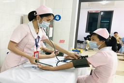 Tăng cường đánh giá bệnh viện, phòng khám theo Bộ tiêu chí an toàn phòng chống dịch COVID-19