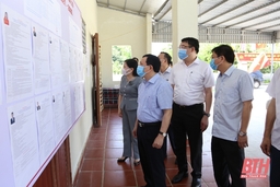 Phó Bí thư Thường trực Tỉnh ủy Lại Thế Nguyên kiểm tra công tác chuẩn bị bầu cử tại huyện Quảng Xương