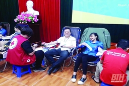 Đoàn viên, sinh viên chung sức vì cuộc sống cộng đồng