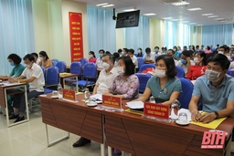 Bế giảng lớp Trung cấp lý luận chính trị - hành chính hệ không tập trung TP Thanh Hoá, khoá học 2020 – 2021