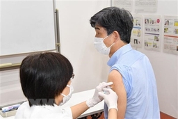 Nhật Bản bắt đầu nhận đơn xin cấp hộ chiếu vaccine 