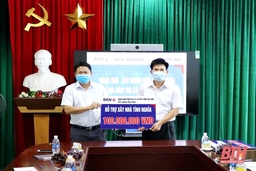 BIDV Bỉm Sơn trao tiền hỗ trợ xây nhà tình nghĩa