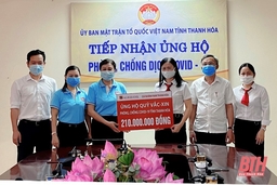 Agribank Nam Thanh Hóa ủng hộ 210 triệu đồng ủng hộ Quỹ Vắc - xin phòng COVID-19