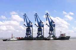 Đẩy nhanh tiến độ thi công Cảng tổng hợp Long Sơn Bãi Ngọc tại Khu kinh tế Nghi Sơn