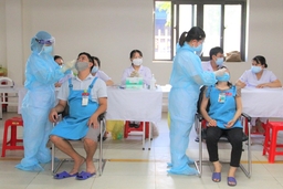 TP Thanh Hóa xét nghiệm sàng lọc SARS-CoV-2 diện rộng cho các đối tượng nguy cơ cao
