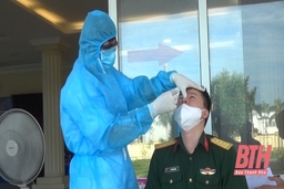 Bộ CHQS tỉnh Thanh Hóa xét nghiệm sàng lọc SARS-CoV-2 cho cán bộ, chiến sỹ