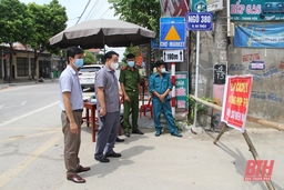Huyện Hậu Lộc tiếp tục truy vết, rà soát các trường hợp liên quan đến ca dương tính trong cộng đồng