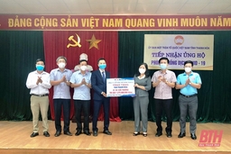 Công ty cổ phần Tập đoàn TASECO tặng xe cứu thương cho tỉnh Thanh Hóa
