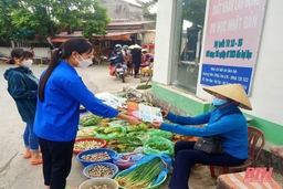 Sở Tư pháp cấp phát hơn 35.000 tờ rơi tuyên truyền xử lý vi phạm pháp luật trong phòng, chống dịch