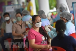Thái Lan cảnh báo đợt lây nhiễm mới, Philippines bỏ phong tỏa ở thủ đô