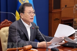 Hàn Quốc xem xét chuyển dần sang chiến lược chống dịch mới