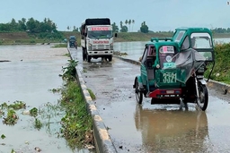 Hàng nghìn người Philippines vẫn phải sơ tán sau bão Chan Thu