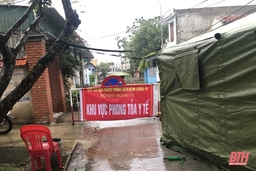Phong tỏa tạm thời cụm dân cư ở phố Minh Cát, phường Quảng Cư, TP Sầm Sơn