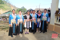 Người gìn giữ “báu vật” của bản Mông