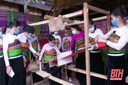 Tập huấn về phát huy giá trị văn hóa nghề thủ công truyền thống tại Bá Thước