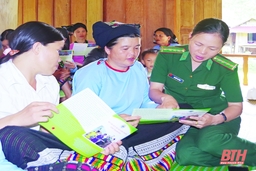 Ngời sáng hình ảnh nữ quân nhân