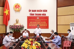 Chủ tịch UBND tỉnh Đỗ Minh Tuấn và các đại biểu HĐND tỉnh tiếp xúc cử tri thị xã Nghi Sơn