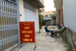 Phong toả tạm thời cụm dân cư đường Nguyễn Tĩnh, phố Bào Ngoại, phường Đông Hương
