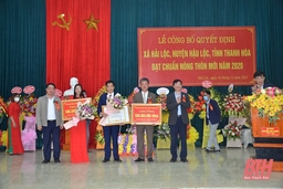 Xã Hải Lộc đón nhận Quyết định công nhận xã đạt chuẩn nông thôn mới