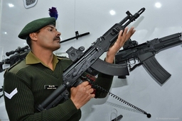 Ấn Độ phê duyệt kế hoạch sản xuất hơn 500.000 súng trường AK-203