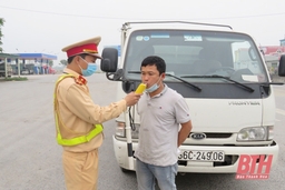 Tăng cường công tác bảo đảm trật tự an toàn giao thông dịp cuối năm