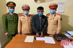CSGT Công an huyện Thọ Xuân bắt giữ đối tượng tàng trữ ma túy
